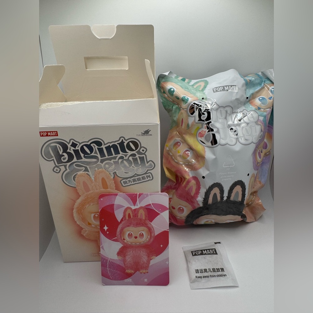 Pop Mart Big Into Energy Love (Sealed Bag)